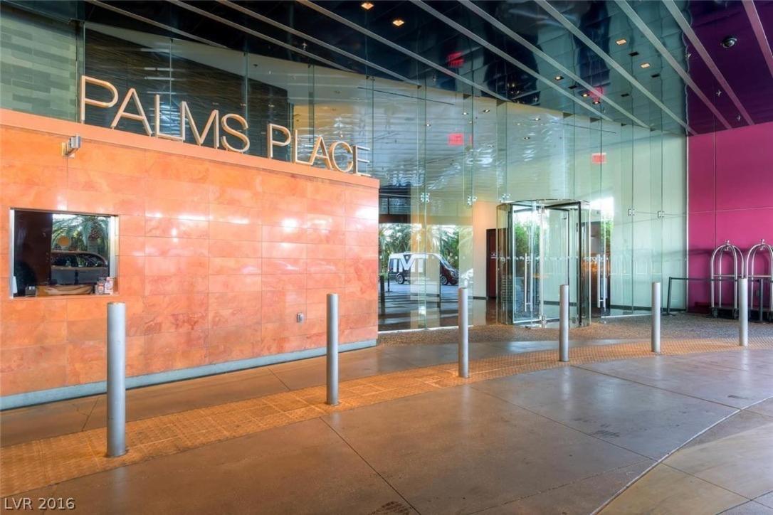 Palms Place Hotel By Zelloo Las Vegas Exterior photo