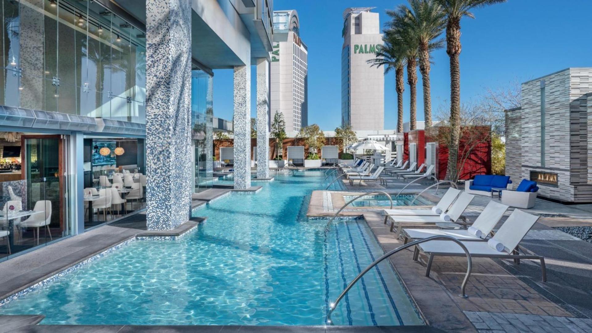 Palms Place Hotel By Zelloo Las Vegas Exterior photo